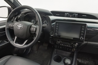Toyota Hilux vaihtoauto