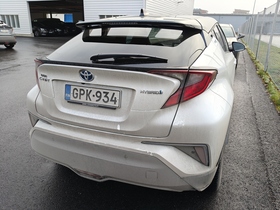 Toyota C-HR vaihtoauto