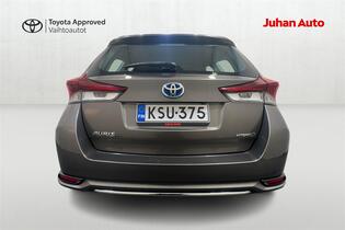 Toyota Auris vaihtoauto