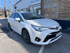 Toyota Avensis vaihtoauto