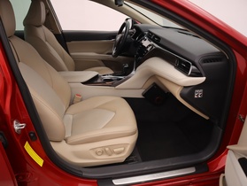Toyota Camry vaihtoauto