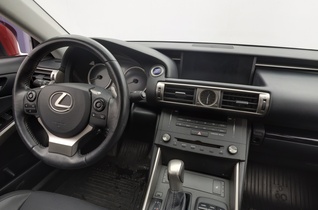 Lexus IS vaihtoauto