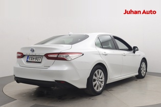 Toyota Camry vaihtoauto