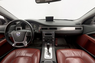 Volvo V70 vaihtoauto