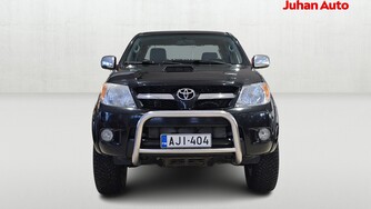 Toyota Hilux vaihtoauto