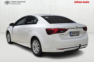 Toyota Avensis vaihtoauto