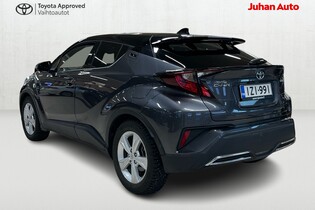 Toyota C-HR vaihtoauto