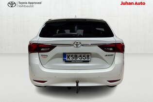 Toyota Avensis vaihtoauto