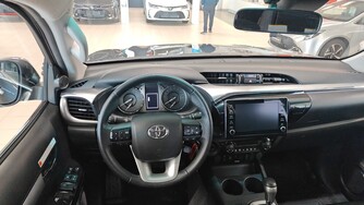 Toyota Hilux vaihtoauto