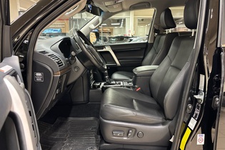 Toyota Land Cruiser vaihtoauto