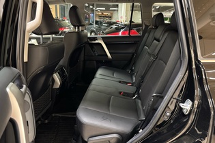 Toyota Land Cruiser vaihtoauto