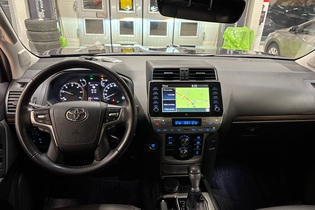 Toyota Land Cruiser vaihtoauto