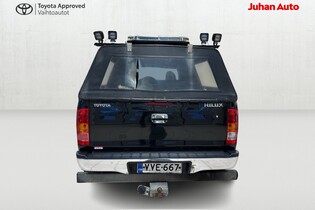 Toyota Hilux vaihtoauto