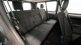 Opel Vivaro vaihtoauto