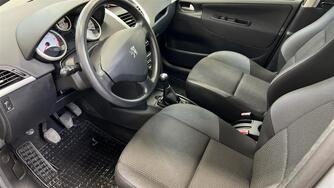 Peugeot 207 vaihtoauto