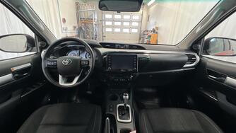 Toyota Hilux vaihtoauto