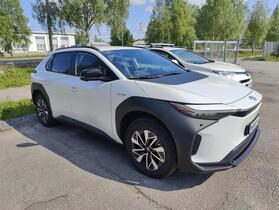 Toyota bZ4X vaihtoauto