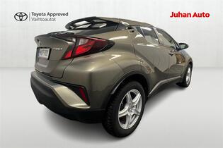 Toyota C-HR vaihtoauto