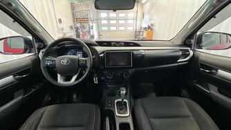 Toyota Hilux vaihtoauto
