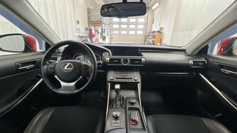 Lexus IS vaihtoauto