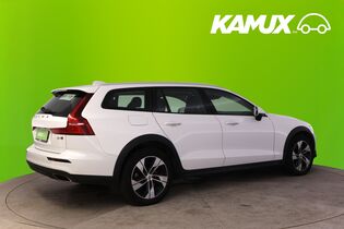 Volvo V60 Cross Country vaihtoauto