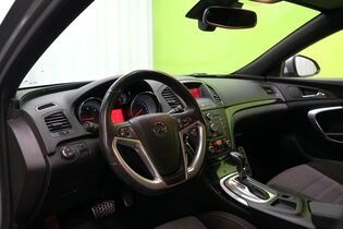 Opel Insignia vaihtoauto