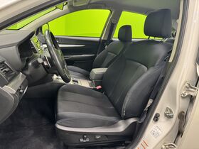 Subaru Legacy vaihtoauto