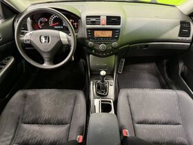 Honda Accord vaihtoauto