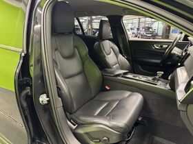 Volvo V60 Cross Country vaihtoauto