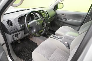 Toyota Hilux vaihtoauto