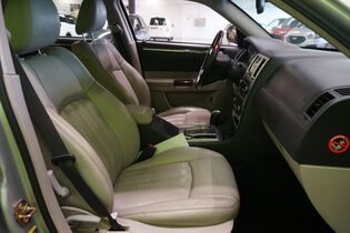 Chrysler 300C vaihtoauto