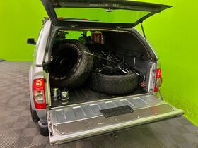 Isuzu D-Max vaihtoauto