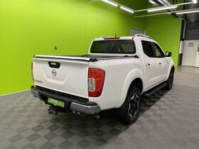 Nissan Navara vaihtoauto