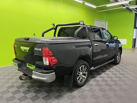 Toyota Hilux vaihtoauto