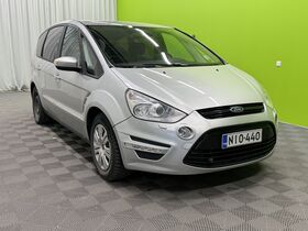 Ford S-MAX vaihtoauto