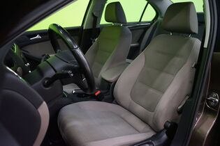 Volkswagen Jetta vaihtoauto