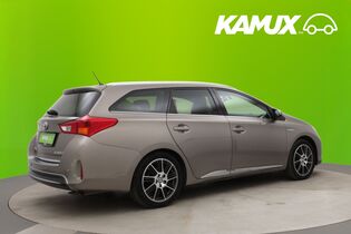 Toyota Auris vaihtoauto