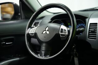 Mitsubishi Outlander vaihtoauto