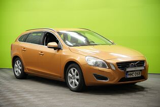 Volvo V60 vaihtoauto