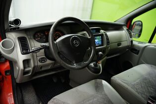 Opel Vivaro vaihtoauto