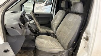 Ford Transit Connect vaihtoauto