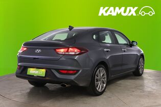Hyundai i30 Fastback vaihtoauto