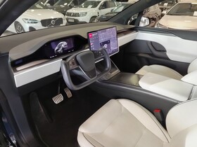 Tesla Model X vaihtoauto