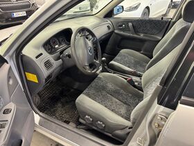 Mazda 323 vaihtoauto