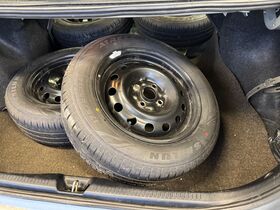 Mazda 323 vaihtoauto