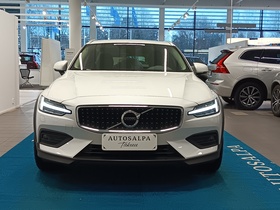 Volvo V60 Cross Country vaihtoauto