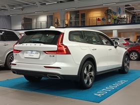 Volvo V60 Cross Country vaihtoauto