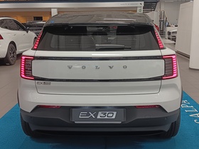 Volvo EX30 vaihtoauto