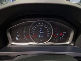 Volvo V60 Cross Country vaihtoauto