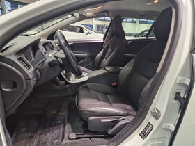 Volvo V60 Cross Country vaihtoauto